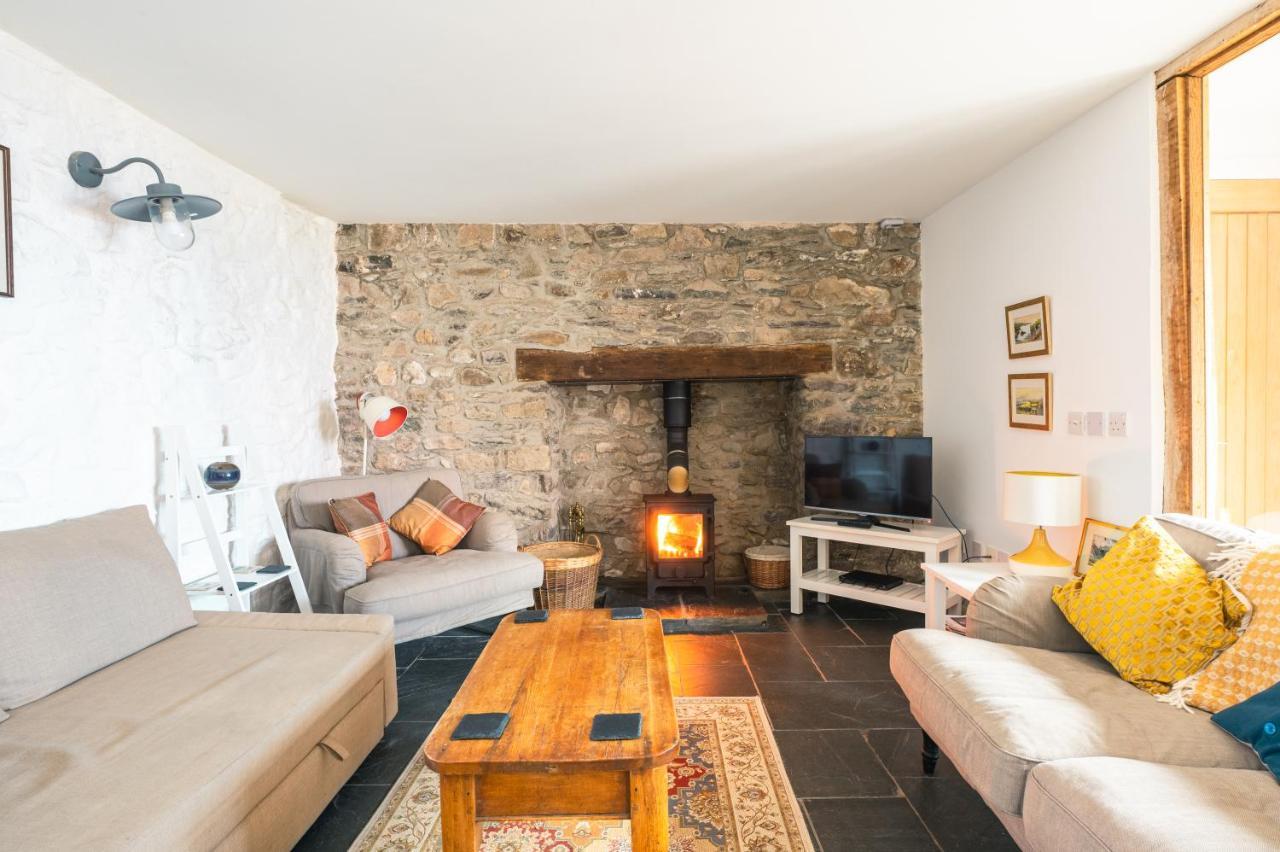 St Davids Hideaway With Roll-Top Bath & Log Burner Εξωτερικό φωτογραφία