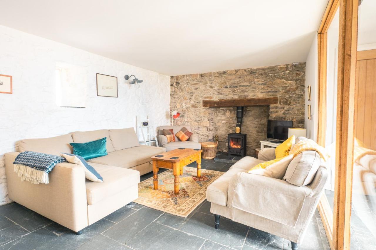 St Davids Hideaway With Roll-Top Bath & Log Burner Εξωτερικό φωτογραφία