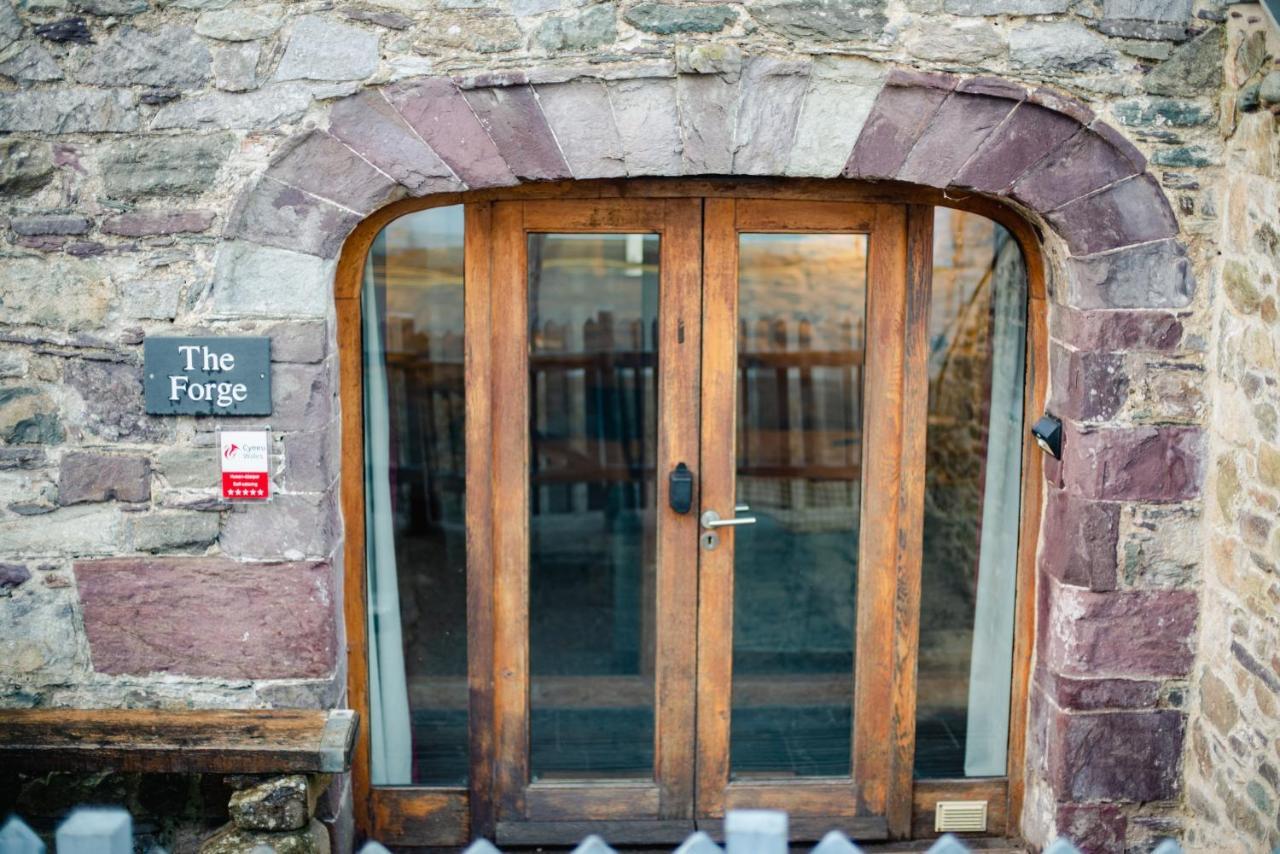 St Davids Hideaway With Roll-Top Bath & Log Burner Εξωτερικό φωτογραφία